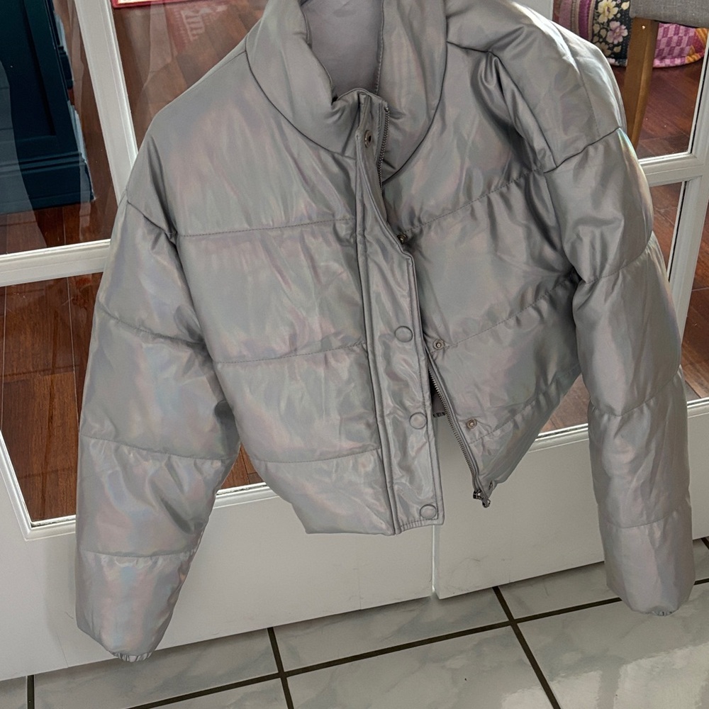 Women's Iridescent Gray Puffer Jacket